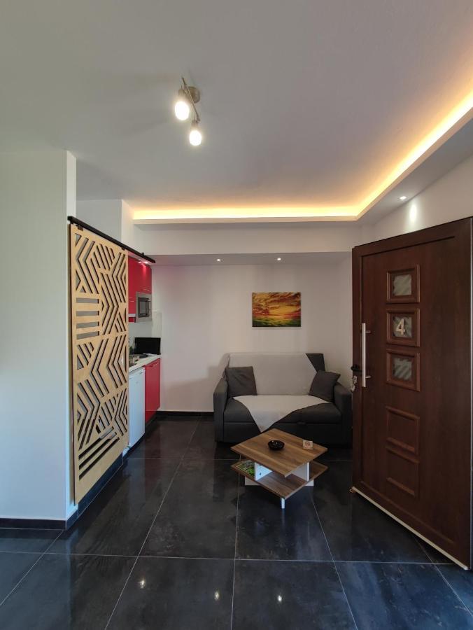 Theasis 4 Luxury Studio With Sea View เนโอสมาร์มาราส ภายนอก รูปภาพ